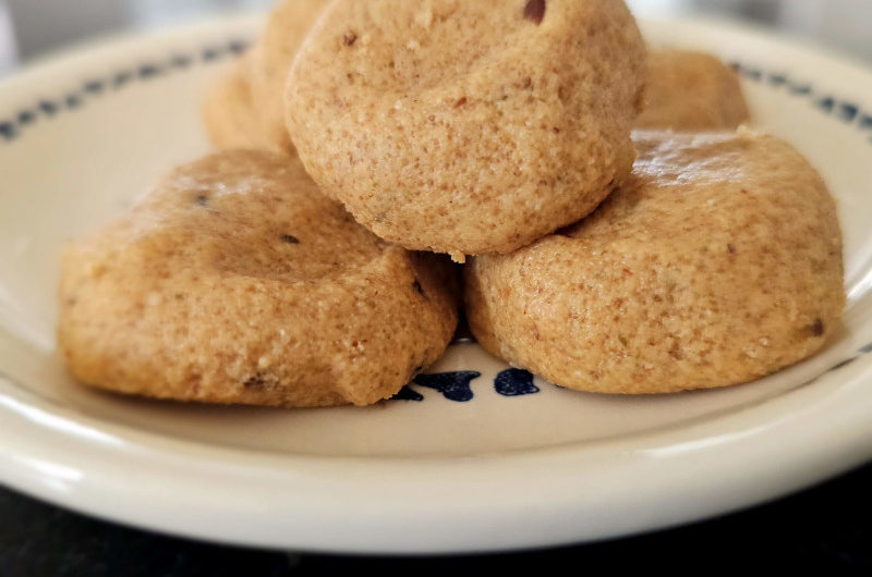 Keto Peanut Butter Cookies: Sugar-Free, Gluten-Free, Vegan, AND Delicious!